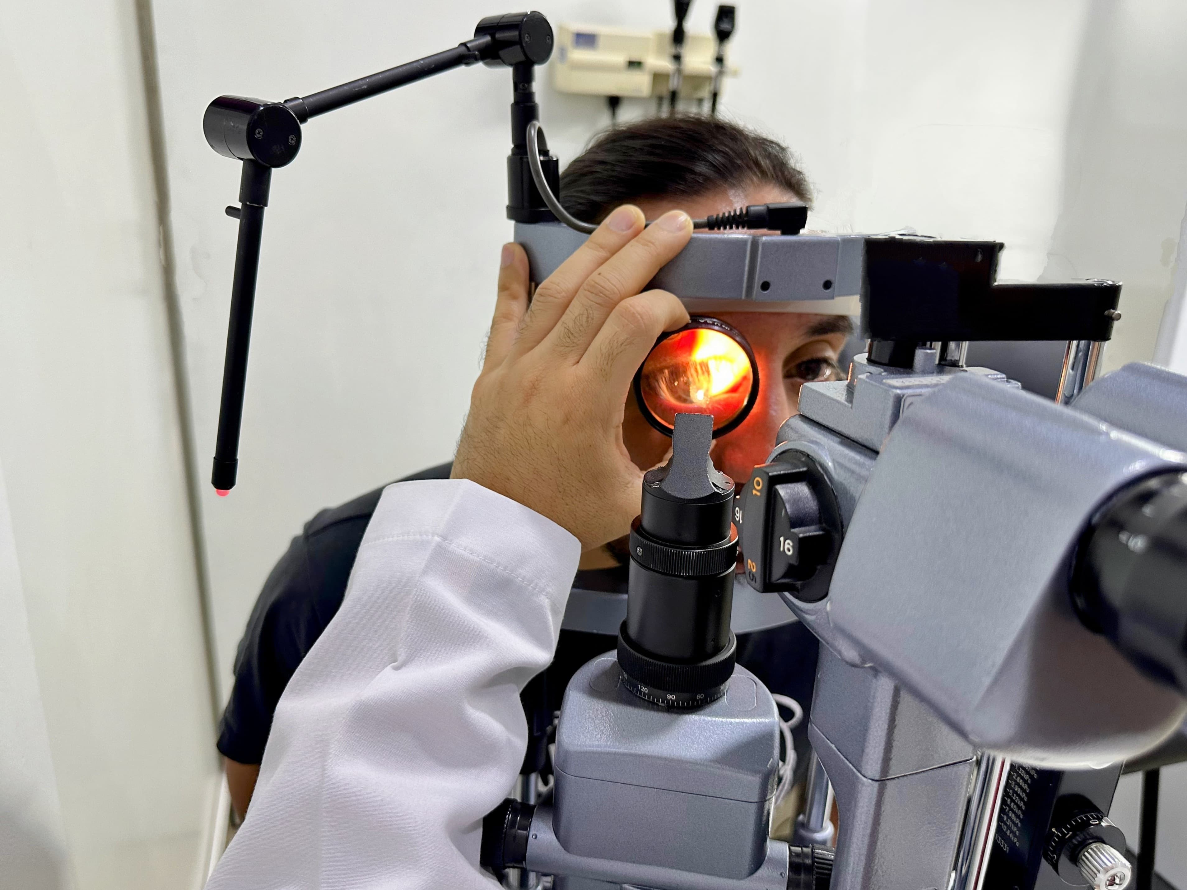 Evaluación de presión ocular orientada a prevención y diagnóstico de glaucoma.